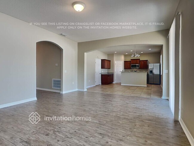 Foto del edificio - 5252 Krenson Woods Way