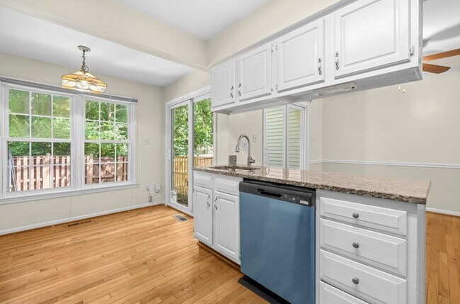 Foto del edificio - 6016 Rockton Ct