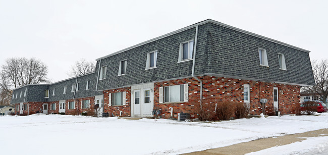 Building Photo - Wyndham Townhomes