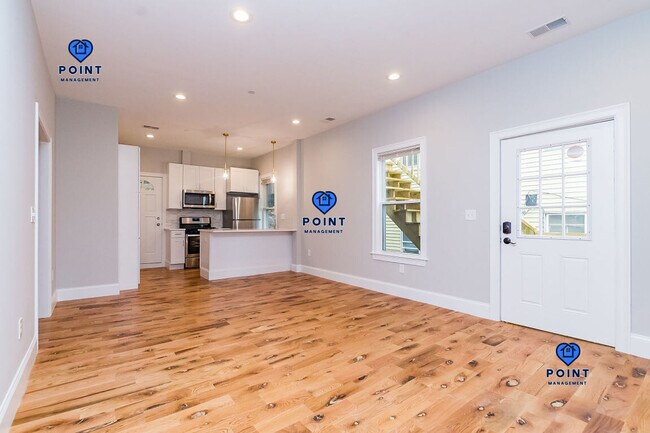 Foto del edificio - 244 Leyden St