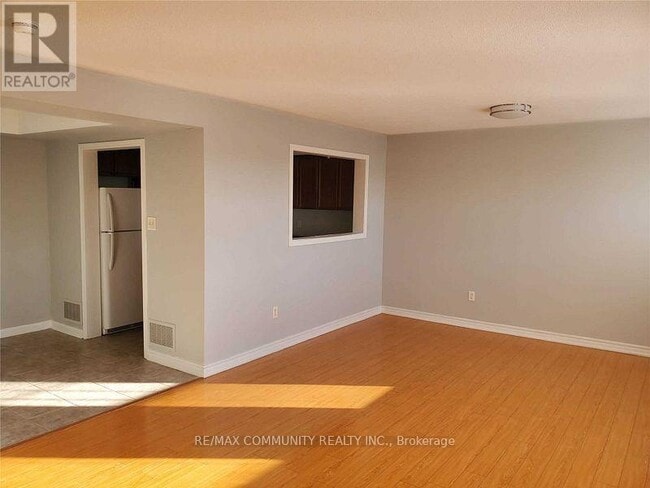 Photo du bâtiment - 8890 Sheppard Ave E