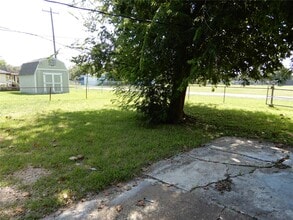 Building Photo - 1700 Woolfe St