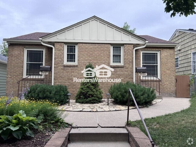 Building Photo - 2110 Grand Ave S