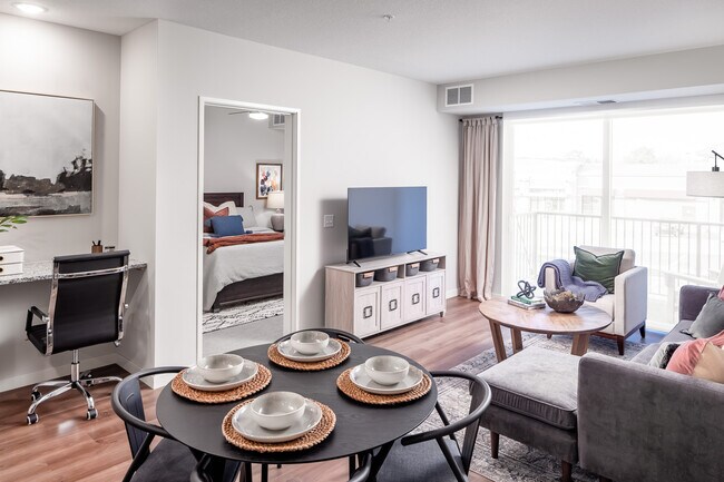 Foto del edificio - The Triple Crown Residences At Canterbury