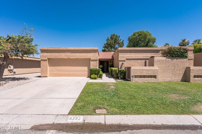 Building Photo - 6232 E Aire Libre Ln