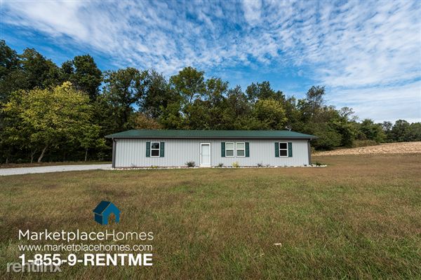 Primary Photo - 8277 E 1475 N