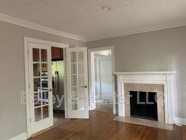 Photo - 610 Darlington Rd NE House