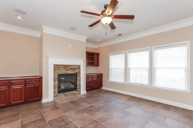 Foto del edificio - 4706 Kiddle Ln