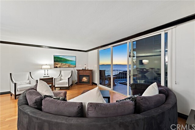 Foto del edificio - 520 Cliff Dr