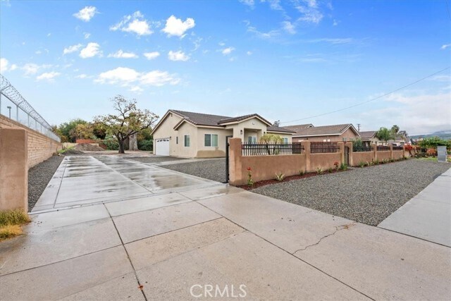 Foto del edificio - 1435 Richardson St