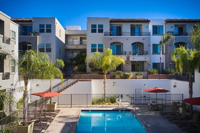 Piscina - Magnolia Woods Apartments
