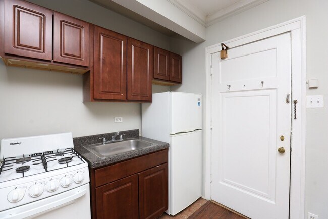 Foto del edificio - 4538 N Damen Ave