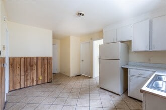 Building Photo - 675 S Clinton Ave