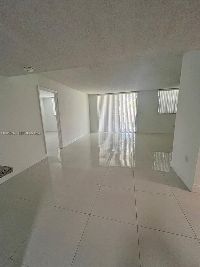 Foto del edificio - 14155 SW 87th St