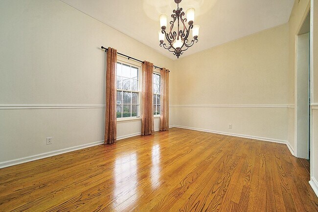 Foto del edificio - Spacious 2 bedroom/2.5 bath home for rent!
