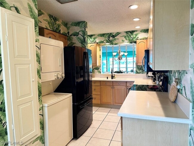 Building Photo - 5910 Via Delray Blvd