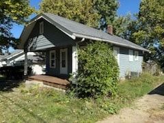 Photo - 102 Kenworth Ave House