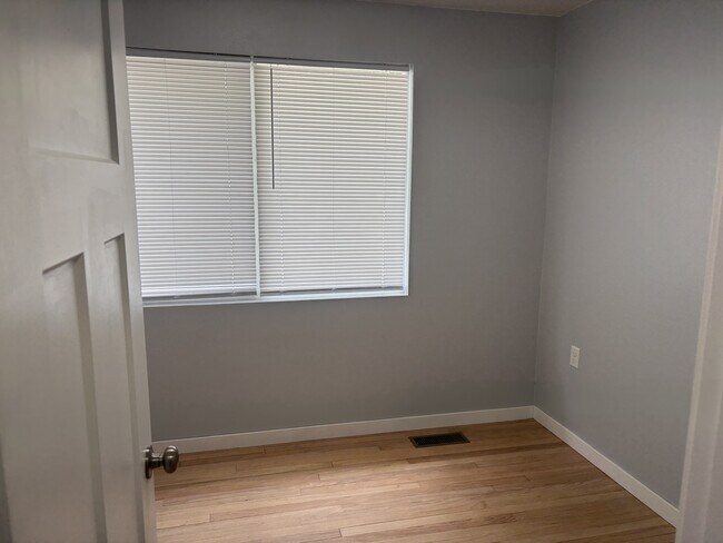 Foto del edificio - 1095 3rd St