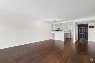 Building Photo - 3370 Cherokee Ave