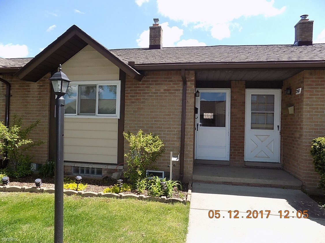 Foto principal - 8401 18 Mile Rd