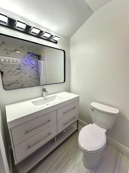 Foto del edificio - 1000 Shorewinds Dr
