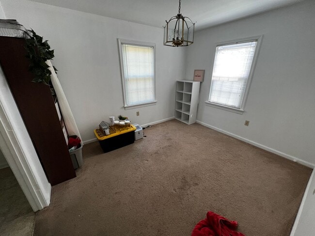 Building Photo - Blacksburg, 4 BR / 2.5 BA, Available June ...