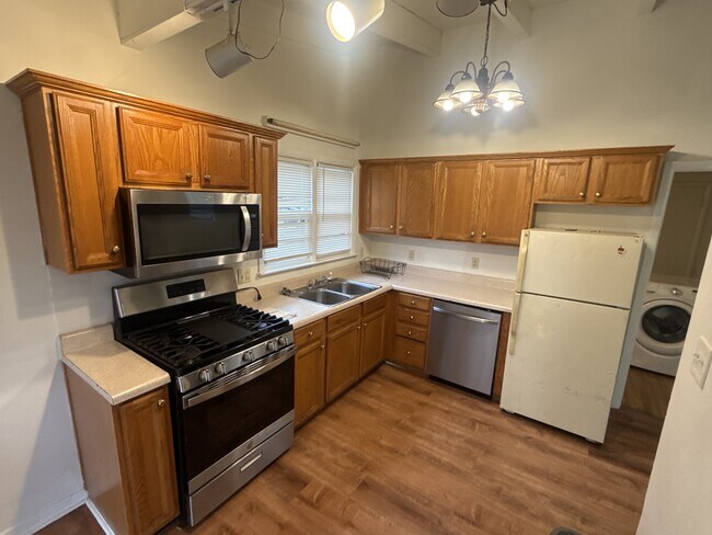 Foto del edificio - 1009 Hampton St NW