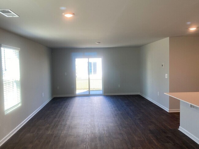 Building Photo - MAY SPECIAL!!! $500 SECURITY DEPOSIT WITH ...