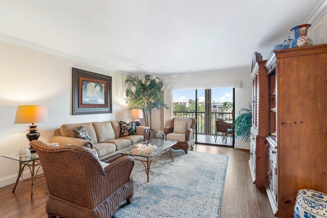 Building Photo - 7340 Amberly Ln