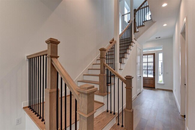 Building Photo - 3507 Bridgewater Oaks Ln
