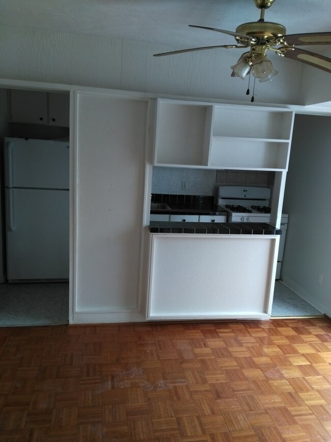 Building Photo - 5216 Castlewood Rd