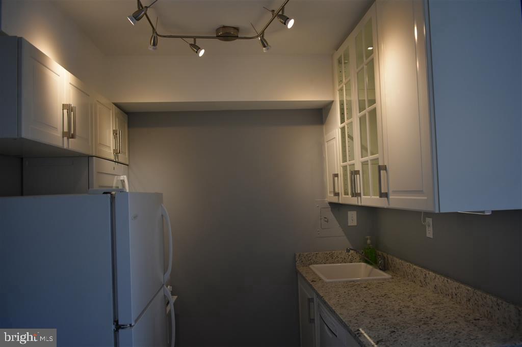 Primary Photo - 522 21st St NW