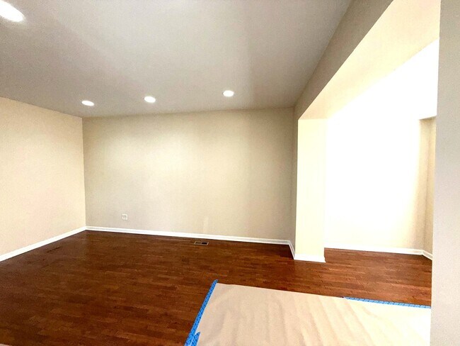 Foto del edificio - 7423 S St Lawrence Ave