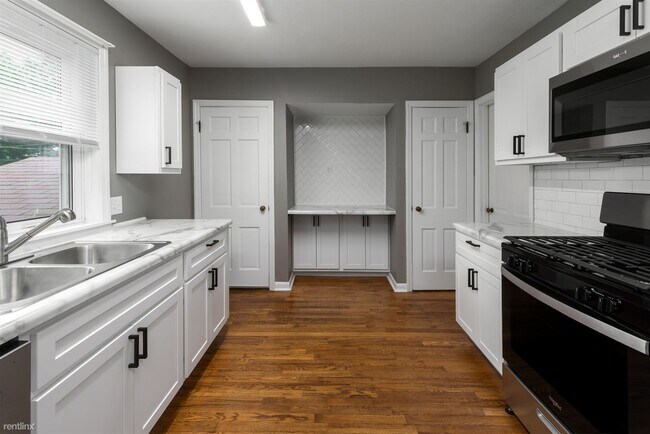Foto del edificio - 3 br, 1 bath House - 6 Saint Genevieve Court