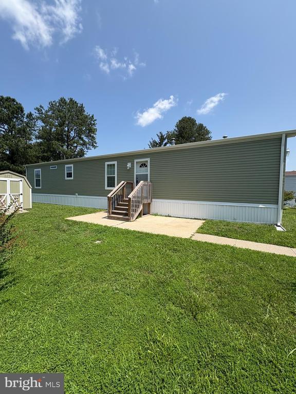 Building Photo - 4 Greenwood Cir
