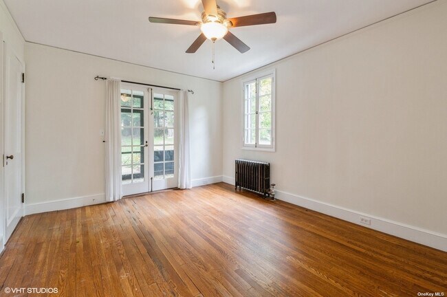 Foto del edificio - 6170 Northern Blvd