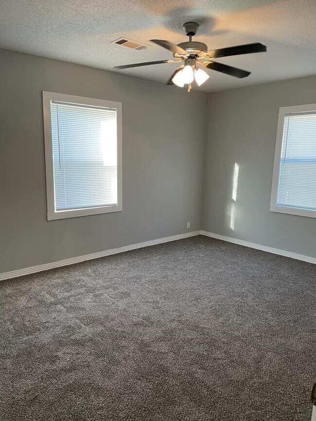 Foto del edificio - 708 Maxwell St NW