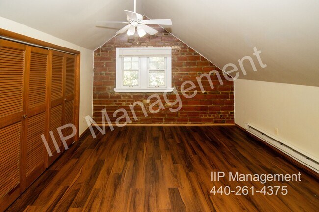 Foto del edificio - 2671 E 130th St