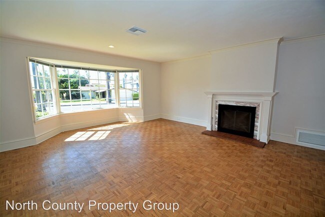 Building Photo - 6323 Avenida Cresta