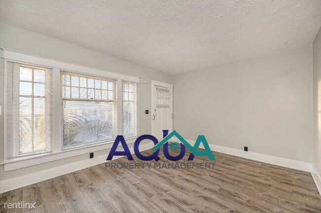 Building Photo - 3 br, 1 bath House - 823 Princeton Drive