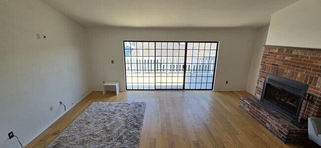 Foto del edificio - 2019 Carnegie Ln
