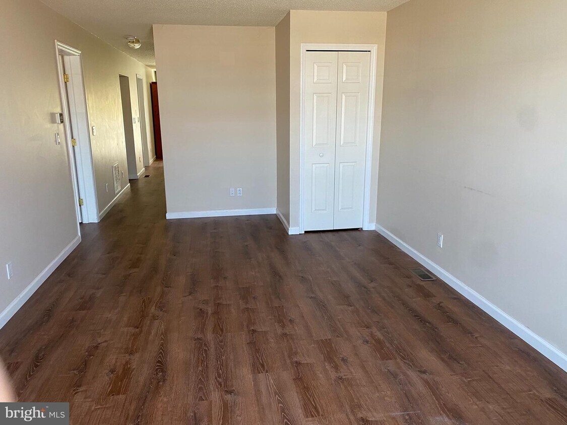 31 Johns Dr, Enola, PA 17025 Townhome Rentals in Enola PA