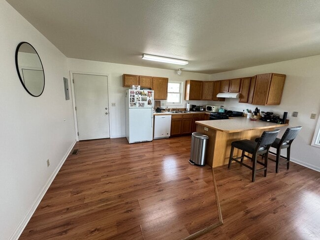 Building Photo - Beautiful Home on The East Side of Great Falls