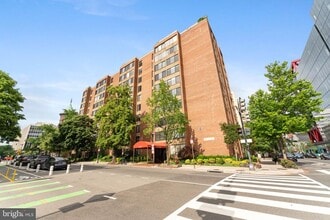 Building Photo - 1301 20th St NW