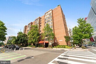 Building Photo - 1301 20th St NW