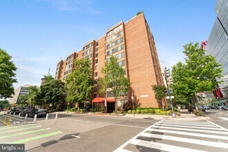 Building Photo - 1301 20th St NW