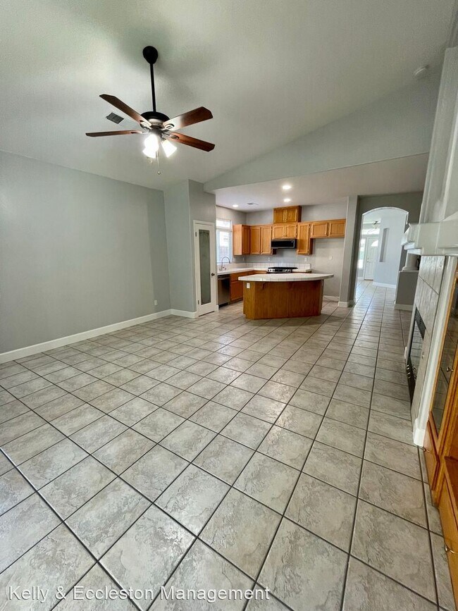 Building Photo - 4 br, 2 bath House - 7505 Sutters Mill Street
