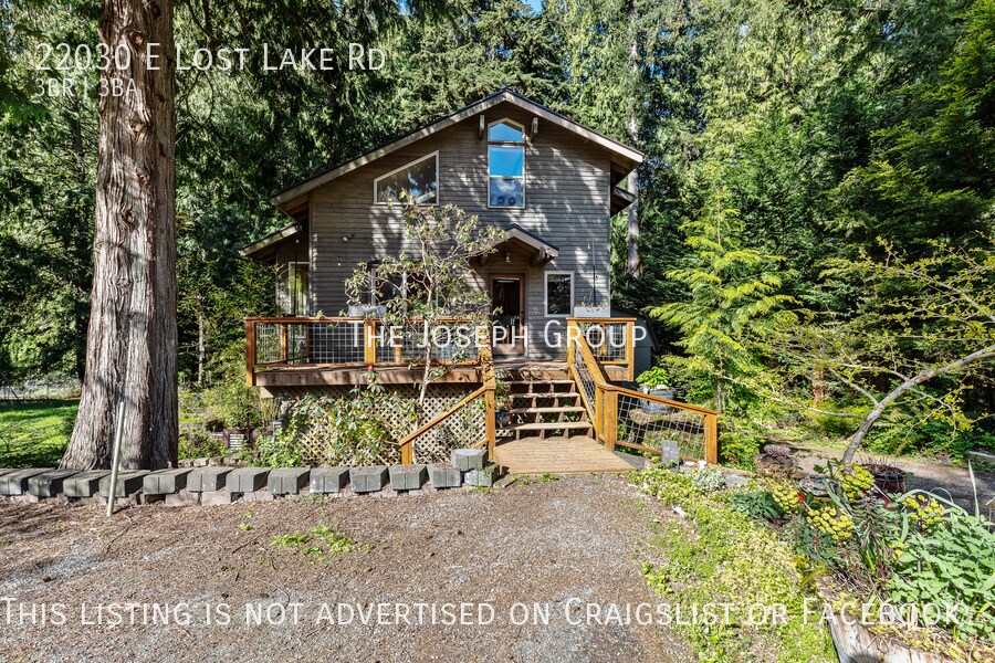Primary Photo - Charming and spacious 3 bed/2.5 bath in Sn...