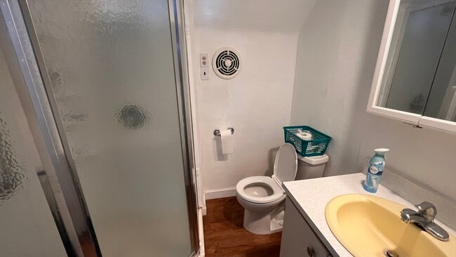 Foto del edificio - 5859 Hobart St