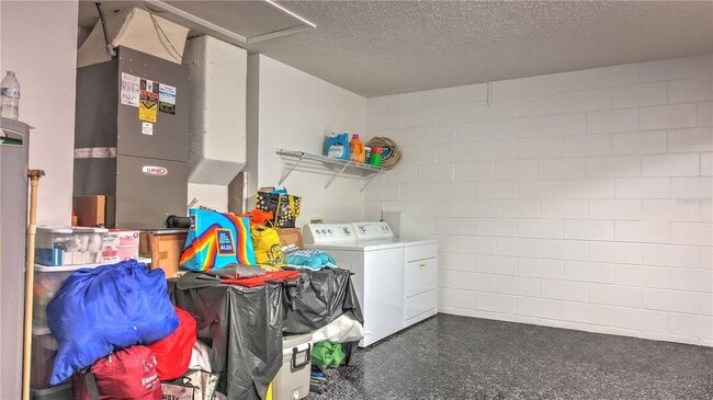 Foto del edificio - 3087 Barbados Ln